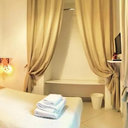 Bed and Breakfast Arte E Musei Νάπολη