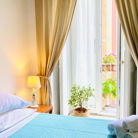 Bed & Breakfast Arte E Musei Naples